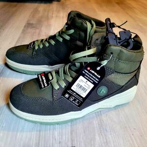 NWTs airwalk big boy high tops genuine leather